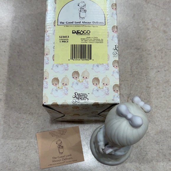 Precious Moments Figurine - 523453 The Good Lord Always Delivers - Picture 2 of 4